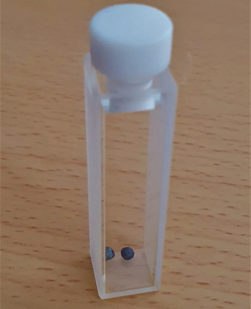 Iodine Absorption Spectrum - Iodine pellets in cuvette before heating