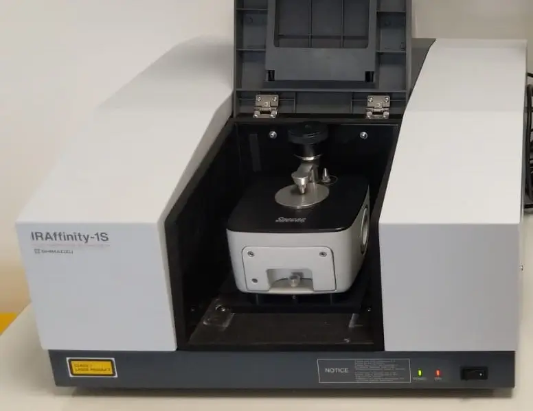 FTIR spectrometer